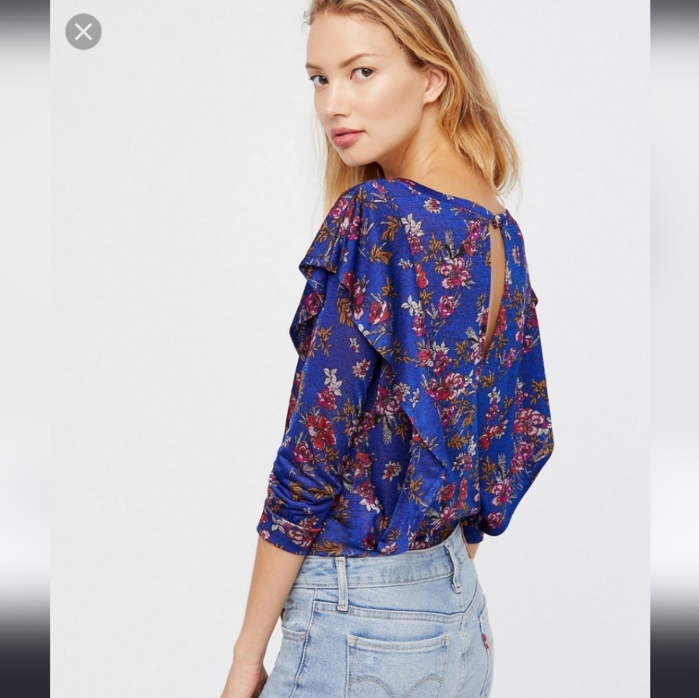 Free People Dock Street Blue Floral Ruffled Top Women's Size Medium M - Picture 2 of 11
